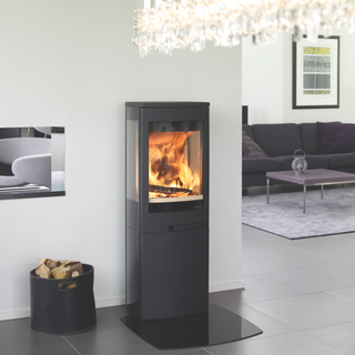 Duo 4 5kW Glass Sided Wood Burning Stove on Closed Log Stove - Nordpeis