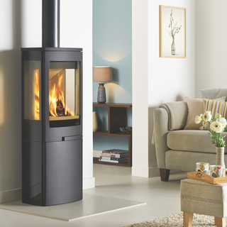 Duo 4 5kW Glass Sided Wood Burning Stove on Closed Log Stove - Nordpeis