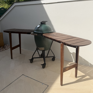 Ex-Display Large Big Green Egg with IntEGGrated Nest and Bar Tops