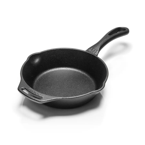 Cast Iron Fire Skillet with Handle - Petromax