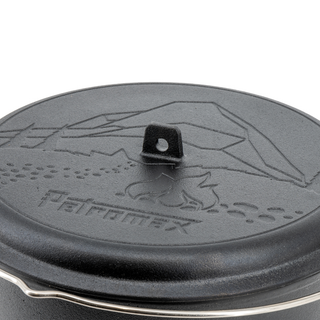 Essential Line Cast Iron Dutch Oven - Petromax